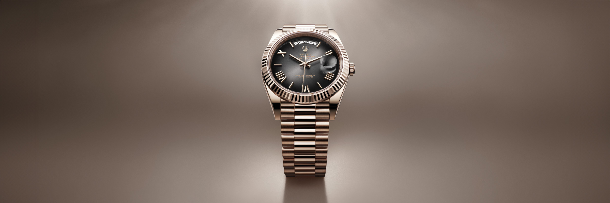 Rolex Day-Date 40 Oyster, 40 mm, Everose-Gold M228235-0055