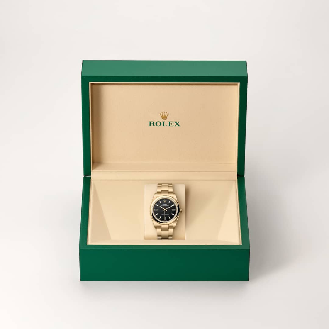 Rolex Oyster Perpetual 34 Oyster, 34 mm, yellow gold M124208-0001
