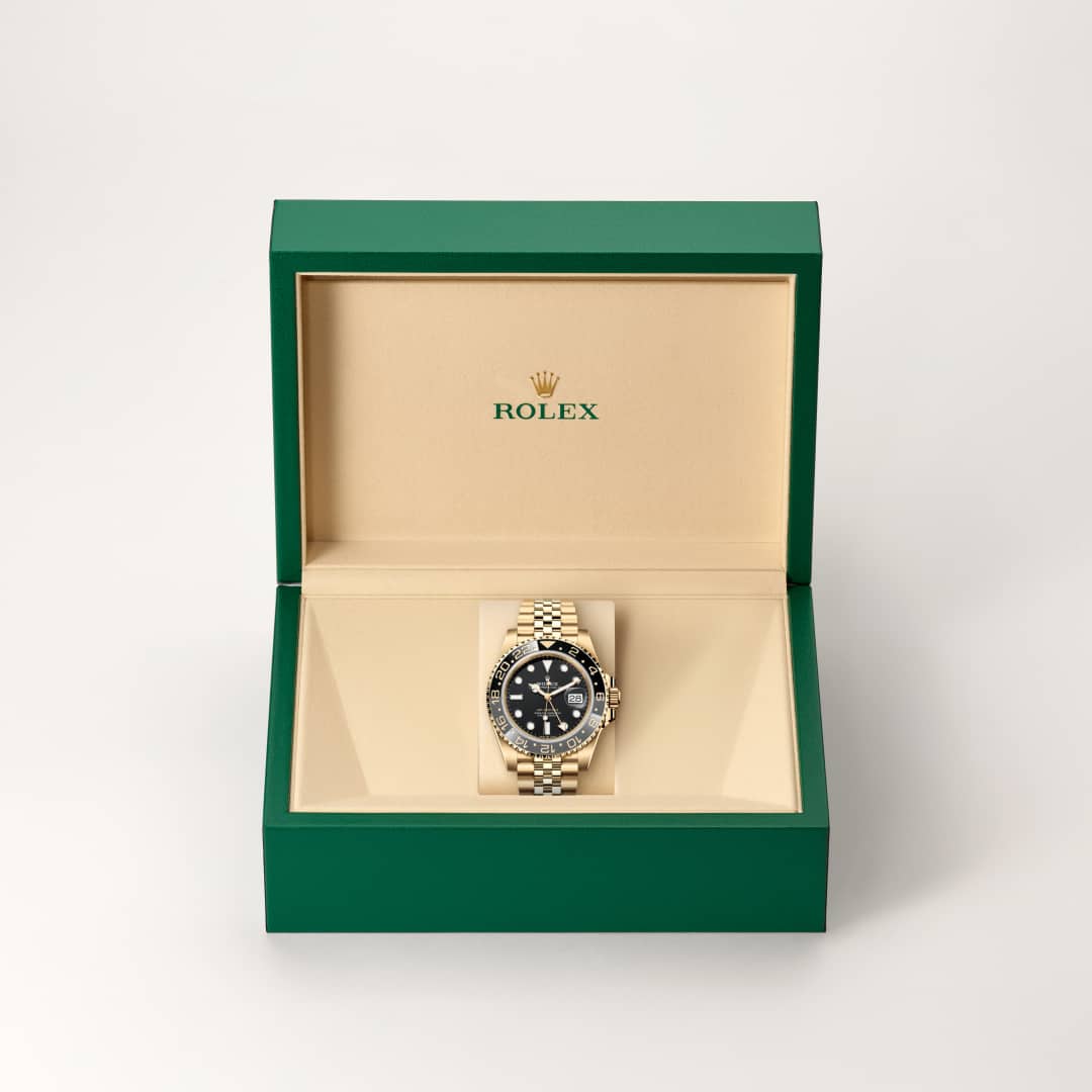 Rolex GMT-Master II Oyster, 40 mm, yellow gold M126718GRNR-0001